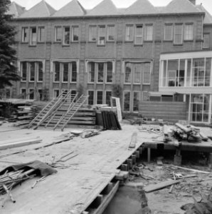 Afbraak houten gebouw, Bestanddeelnr 250-8197