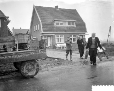 Afbraak dorp Rijk in de Haarlemmermeer ivm startbaan voor straalvliegtuigen, , Bestanddeelnr 910-8792