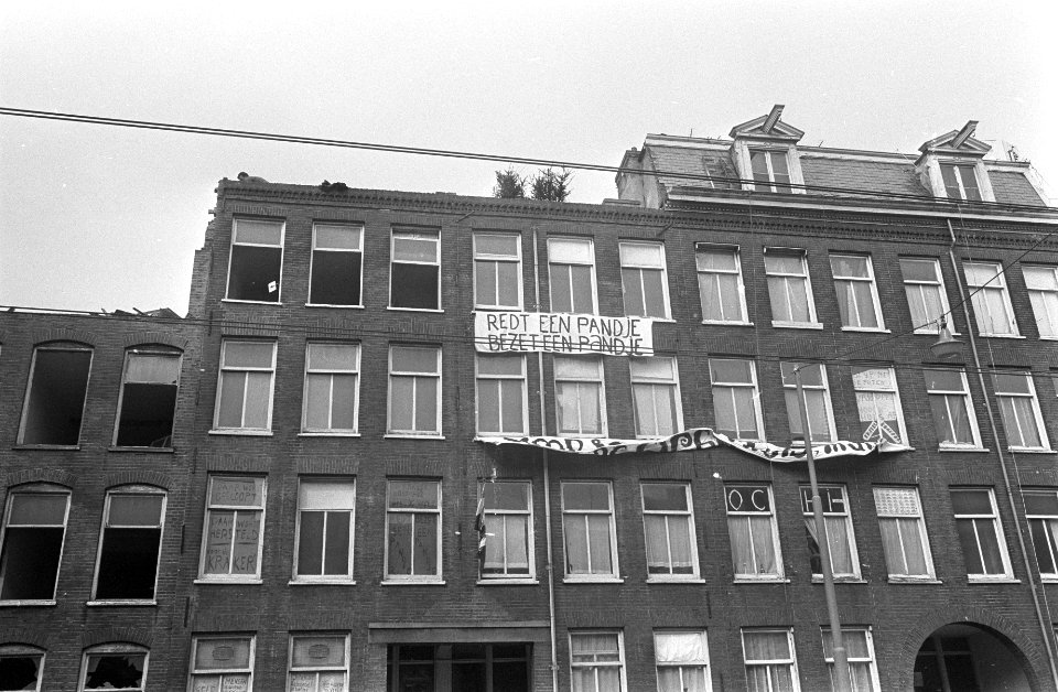 Afbraak woningen Wijttenbachstraat de afbraak is al ver gevorderd, Bestanddeelnr 922-2267