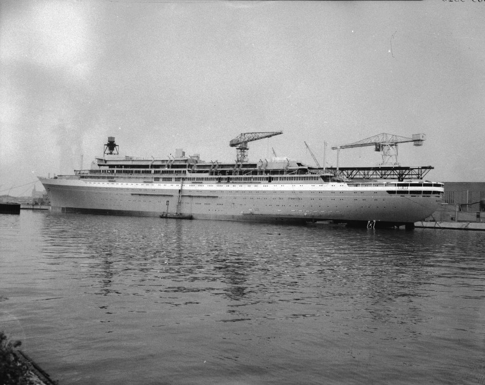 Afbouw van de Rotterdam bij de RDM te Rotterdam, Bestanddeelnr 909-9316