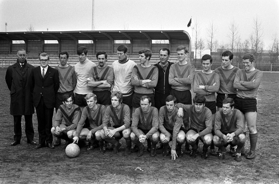 AFC tegen Stormvogels 0-0 elftal AFC, Bestanddeelnr 922-3225