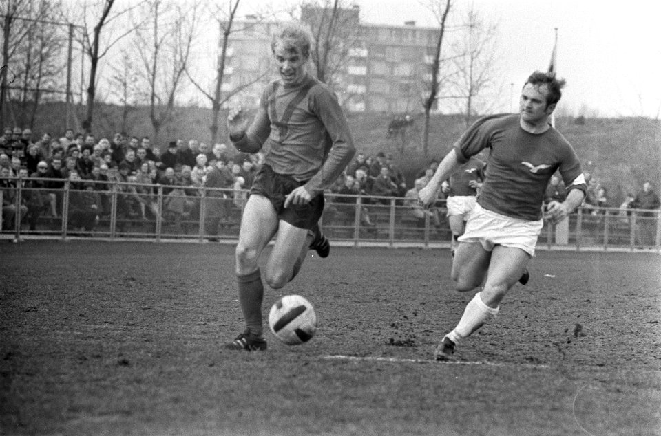AFC tegen Stormvogels 0-0 AFC aanval, Bestanddeelnr 922-3224