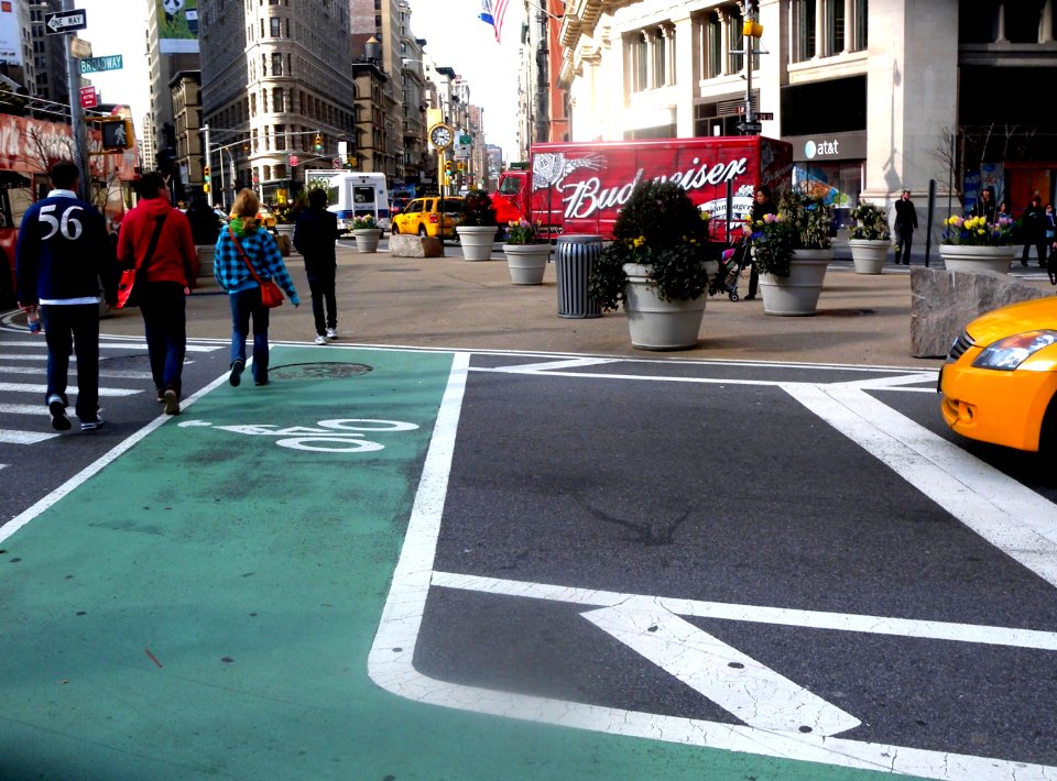 Advance bike stop Madison Sq jeh