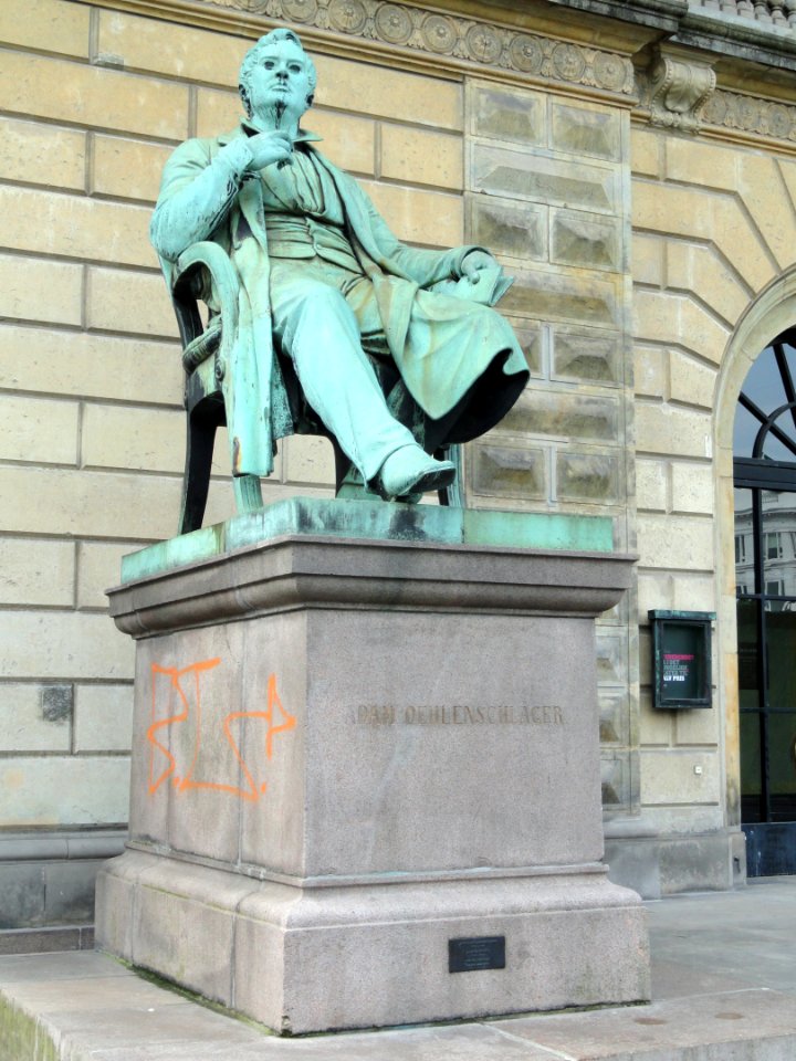 Adam Oehlenschläger by Herman Wilhelm Bissen - Copenhagen - DSC08433