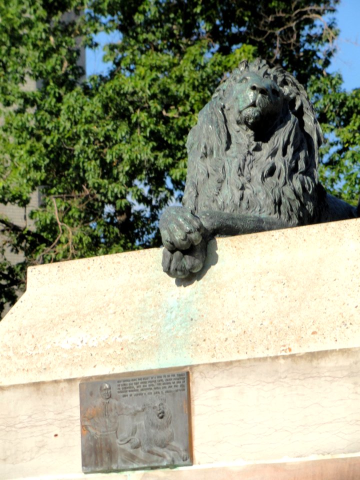 Adamo plaque - Civic Center Park, Denver - DSC01203