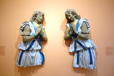 Adoring Angels, Della Robbia workshop, Florence, c. 1510 AD, terracotta - Museo Nacional Centro de Arte Reina Sofía - Madrid, Spain - DSC08547