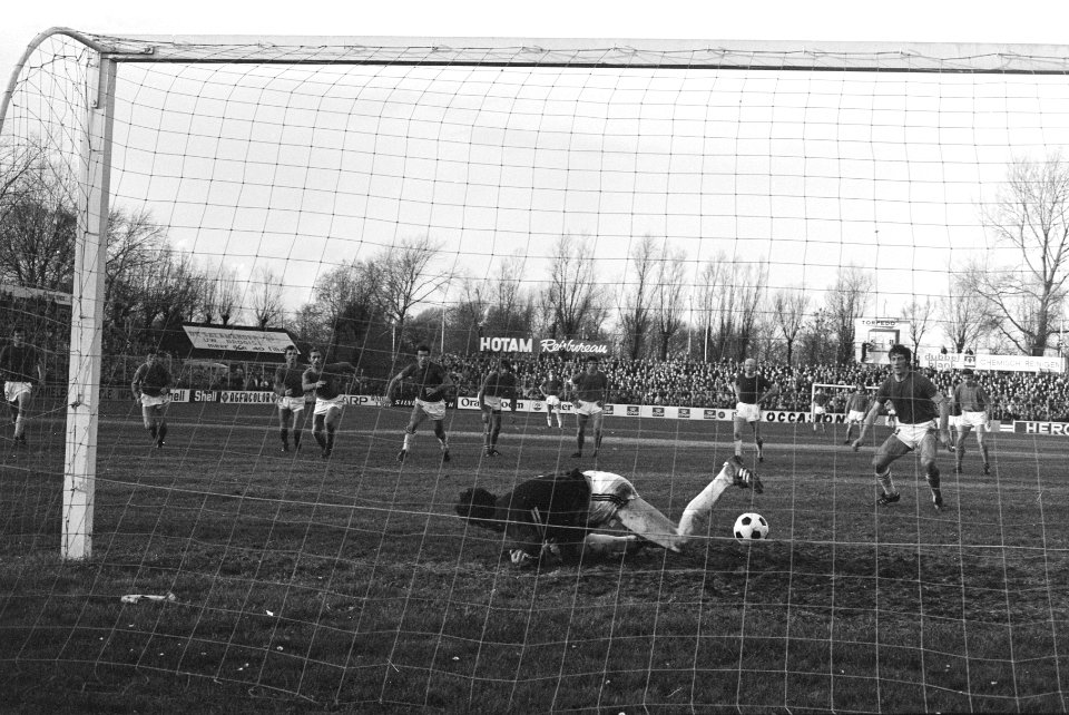 ADO tegen Volendam 2-1 doelpunt van Mansveld, Bestanddeelnr 924-0332