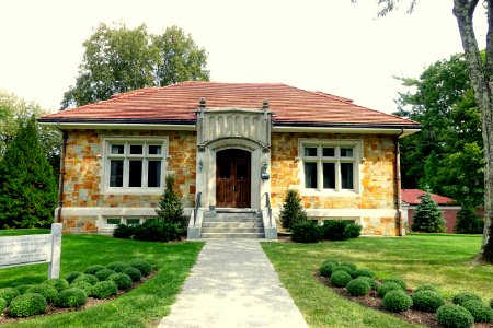 Administration Building - Newton Cemetery & Arboretum - Newton Center, MA - DSC06983
