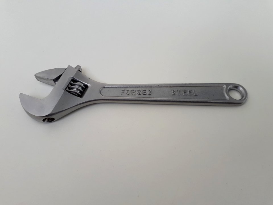 Adjustable wrench - 20 x 2.5 cm - A2