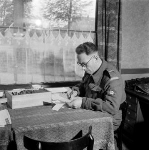 Administratie van de afgevoerden en vermisten door de heer Punt. Hij is de eigen, Bestanddeelnr 901-0026