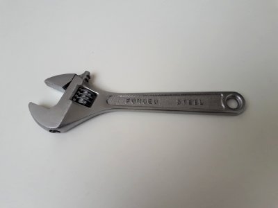 Adjustable wrench - 15 x 2 cm - A2 photo