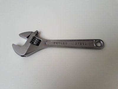 Adjustable wrench - 15 x 2 cm - A2