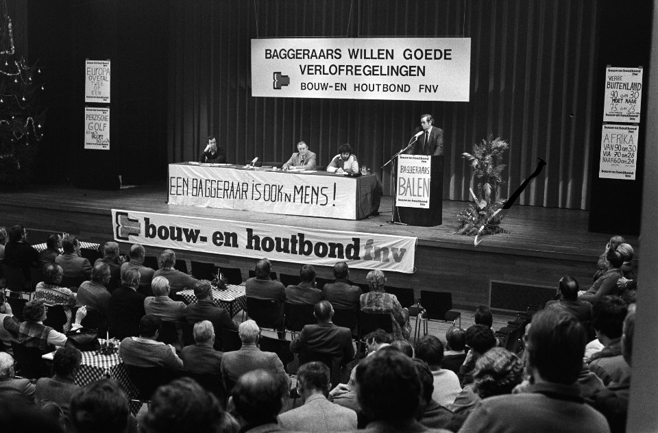 Aktievergadering van 1200 baggeraars in Sliedrecht. Overzicht van de vergadering, Bestanddeelnr 931-8835
