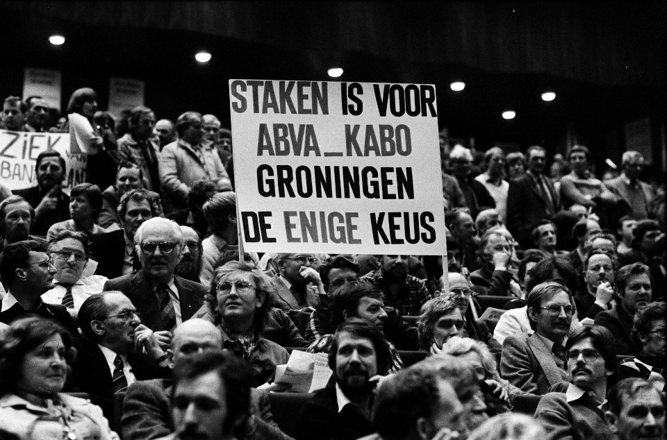 Aktiedag ABVAKABO in Jaarbeurs te Utrecht tegen bezuinigingsplannen van het zie, Bestanddeelnr 932-0042