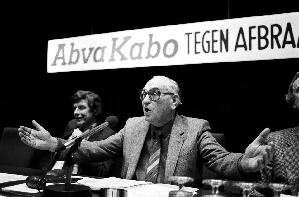 Aktiedag ABVAKABO in Jaarbeurs te Utrecht tegen bezuinigingsplannen van het zie, Bestanddeelnr 932-0044