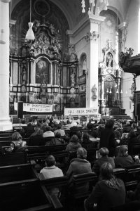Aktiedag tegen hoge huren in Mozeshuis, Amsterdam overzicht protestvergadering, Bestanddeelnr 929-0363