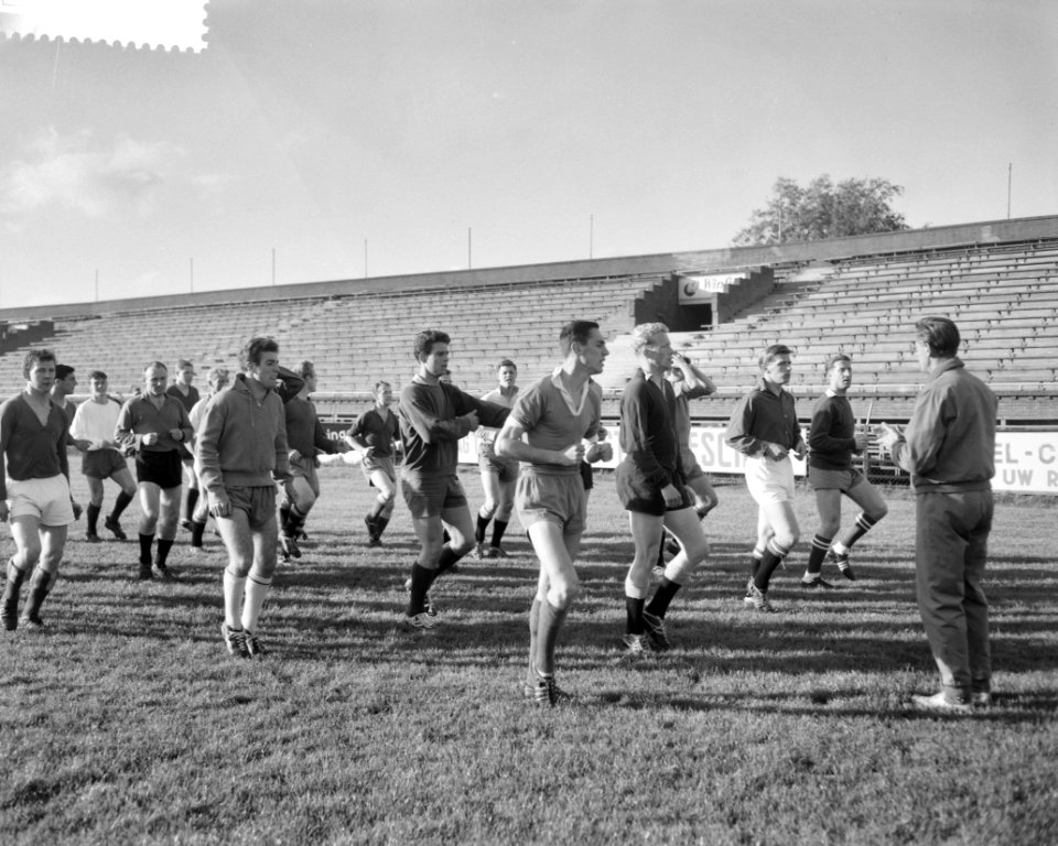 Ajax traint voor de beslissingswestrijd tegen Feyenoord, Bestanddeelnr 911-2762