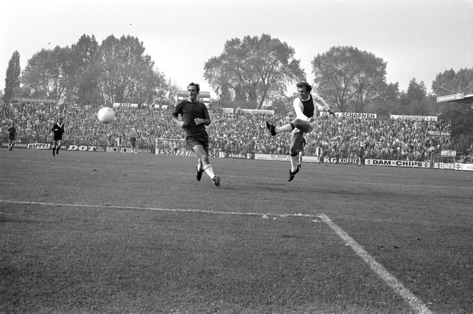 Ajax tegen Telstar 9-2, Jan Mulder scoort vijfde doelpunt, Bestanddeelnr 925-9372