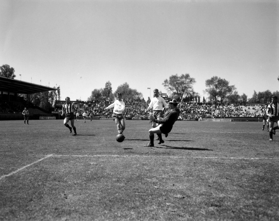 Ajax tegen Willem II 7-0 Spelmoment, Bestanddeelnr 915-2161