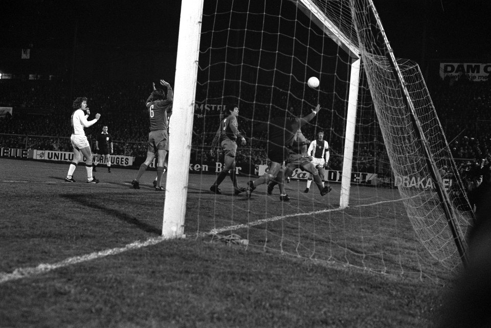 Ajax tegen Real Madrid 2-1, halve finale Europacup I , spelmoment, Bestanddeelnr 926-3386