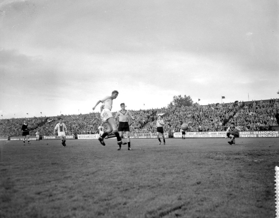 Ajax tegen VVV 2-1 eredivisie, Bestanddeelnr 908-9918