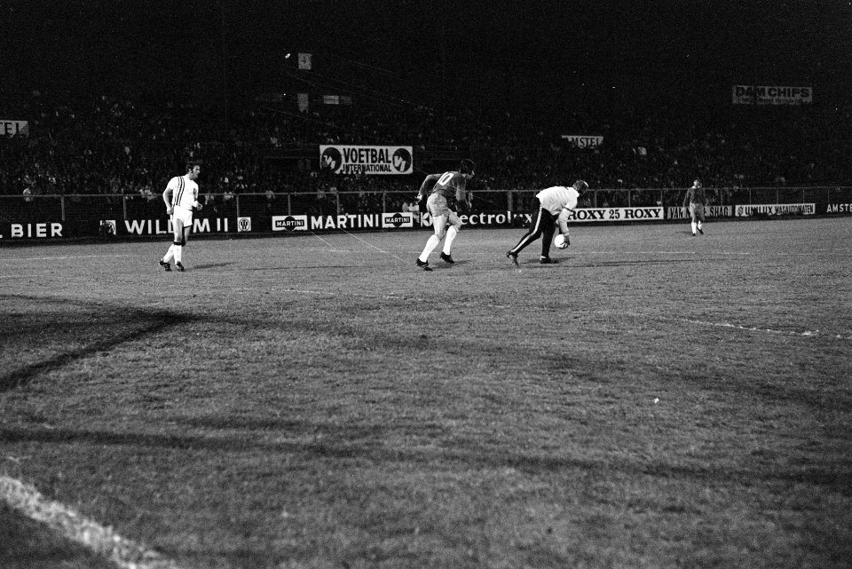 Ajax tegen Twente 4-0 in Olympisch Stadion in halve finale KNVB-beker, Bestanddeelnr 923-5250