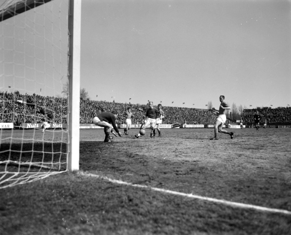 Ajax tegen Volendam 1-3 Spelmoment, Bestanddeelnr 915-0172