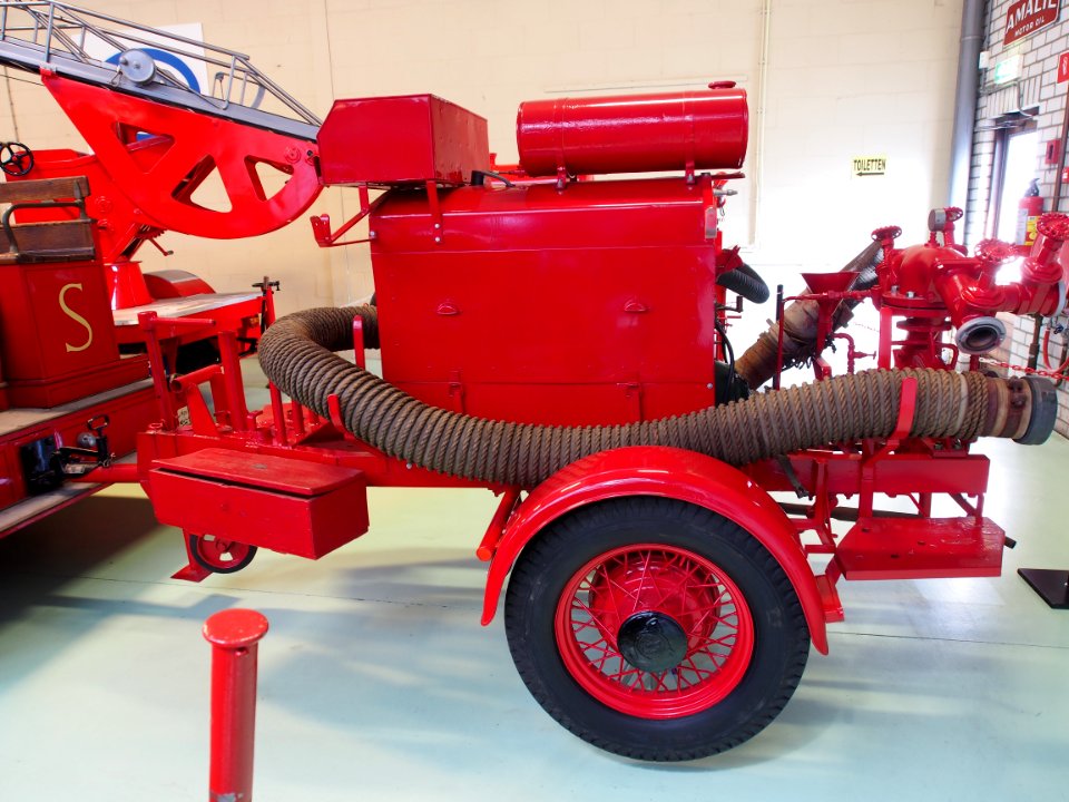 Ajax firefighting pump trailer pic2