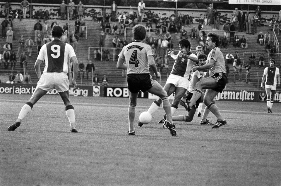 Ajax tegen Borussia Dortmund spelmomenten, Bestanddeelnr 929-2909