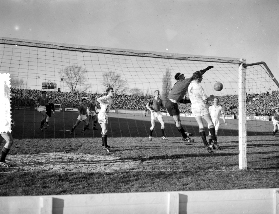 Ajax tegen ADO 3-0, eerste doelpunt Ajax, Bestanddeelnr 910-8519