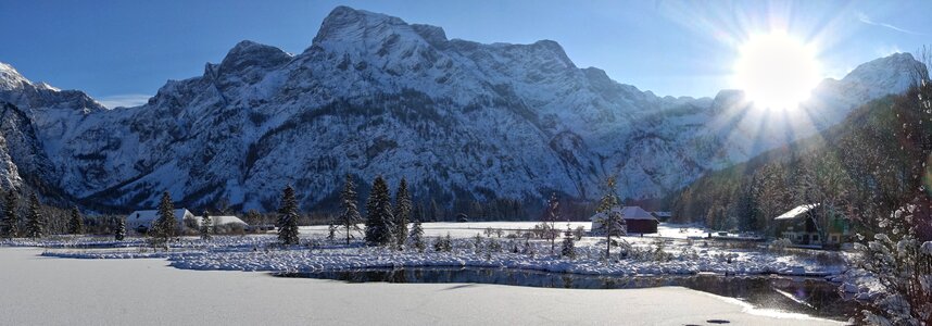 Almsee snow backlighting photo