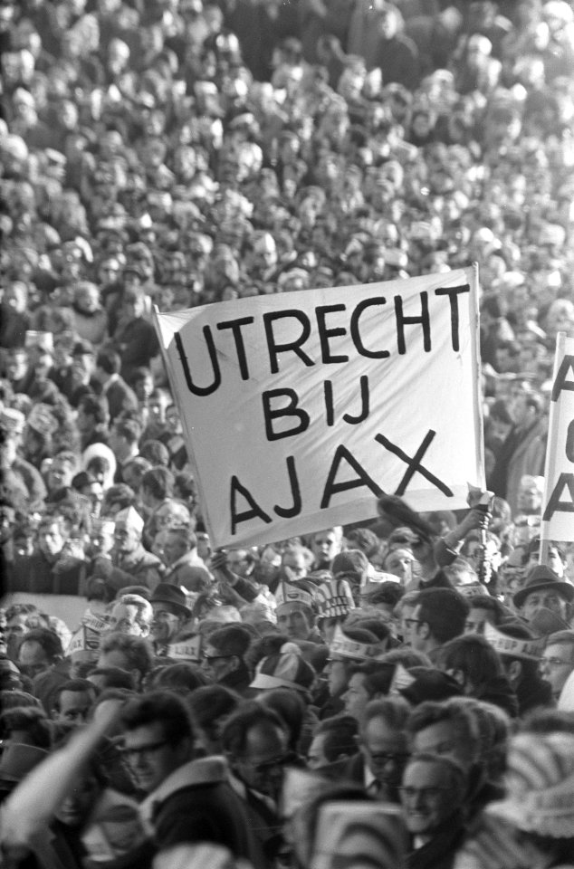 Ajax tegen Benfica 3-0, beslissingswedstrijd kwartfinale Europacup I te Parijs A, Bestanddeelnr 922-1717