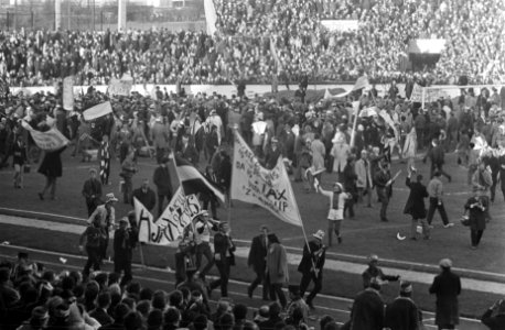 Ajax tegen Benfica 3-0, beslissingswedstrijd kwartfinale Europacup I te Parijs s, Bestanddeelnr 922-1684