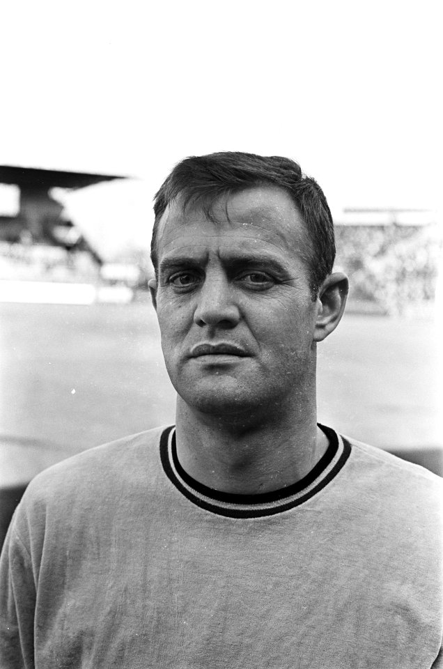 Ajax tegen Blauw-Wit 1-0. Gert Bals, Bestanddeelnr 921-1896