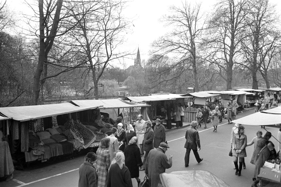 Albert Cuypmarkt verplaatst naar Sarphatipark ivm werkzaamheden markt, Bestanddeelnr 925-5073