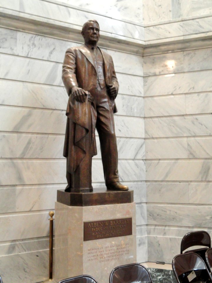 Alben W. Barkeley by Walter Hancock - Kentucky State Capitol - DSC09231