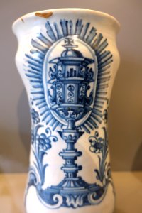 Albarello - Museo Nacional de Artes Decorativas - Madrid, Spain - DSC08094