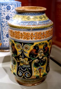 Albarello, Italy, Siena, c. 1500-1510, maiolica - Wadsworth Atheneum - Hartford, CT - DSC05112