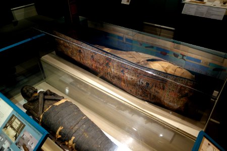 Albany Mummies, mummies with coffin - Albany Institute of History and Art - DSC08189