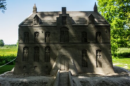 Sculpture large manor