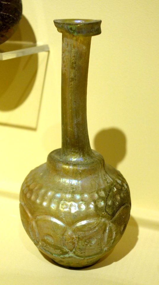 Alabastron (cylindrical flask for perfume), Greek, central Mediterranean, 350-300 BC, core-formed glass - Fitchburg Art Museum - DSC08641