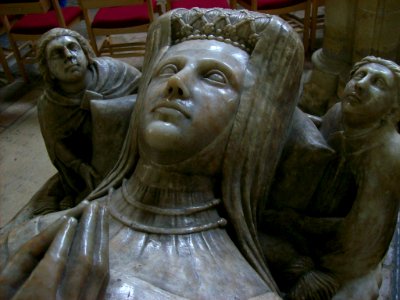 Alabaster effigy, St Mary, Melton Mowbray