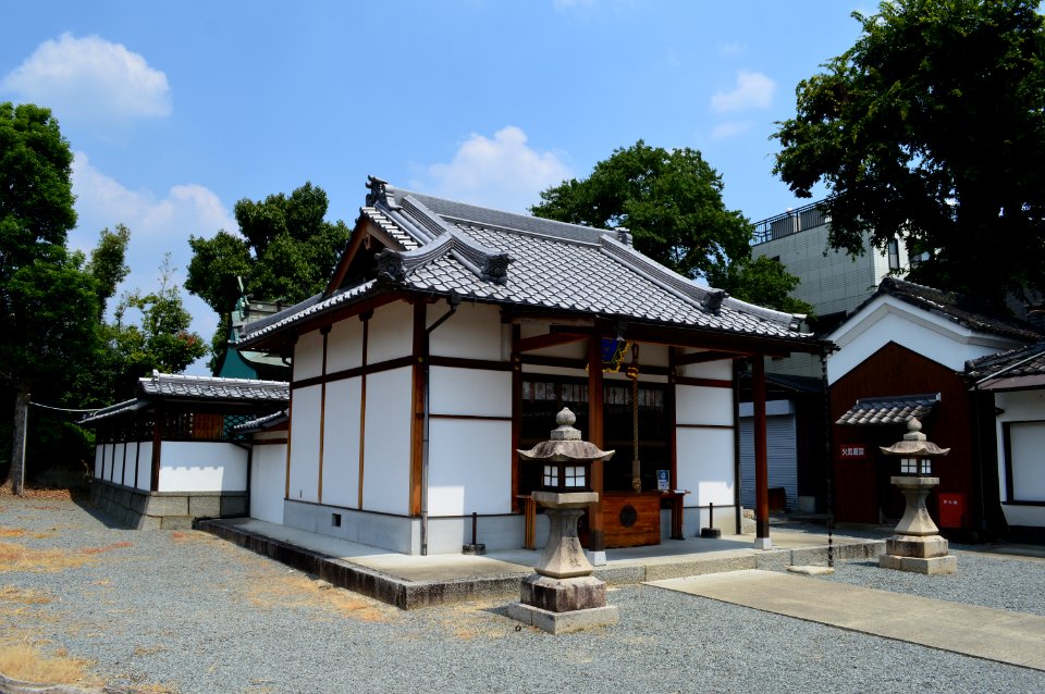 Akuto-jinja shaden
