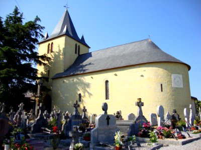 Alçay (Alçay-Alçabéhéty-Sunharette, Pyr-Atl, Fr) église et cimetière avec stèles basques