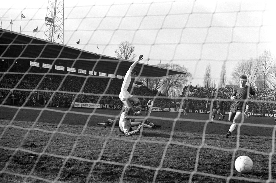 Ajax tegen Sparta 2-1, Cruijff scoort 1-0, Bestanddeelnr 925-3144