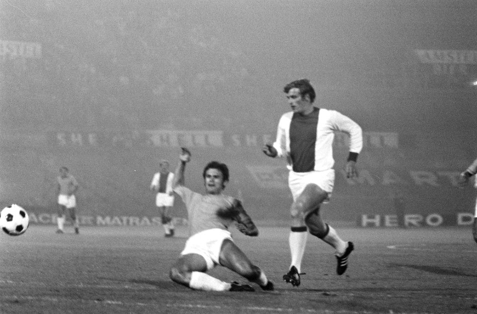 Ajax tegen Slowaaks voeltbalelftal in Ol. Stadion , Amsterdam, ter gelegenheid v, Bestanddeelnr 922-7793