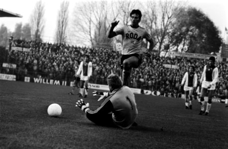 Ajax tegen Roda JC 1-2, Dick Nanninga en Piet Schrijvers, Bestanddeelnr 929-9904