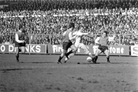 Ajax tegen PSV 4-1, Johan Cruijff in actie, Bestanddeelnr 925-4516