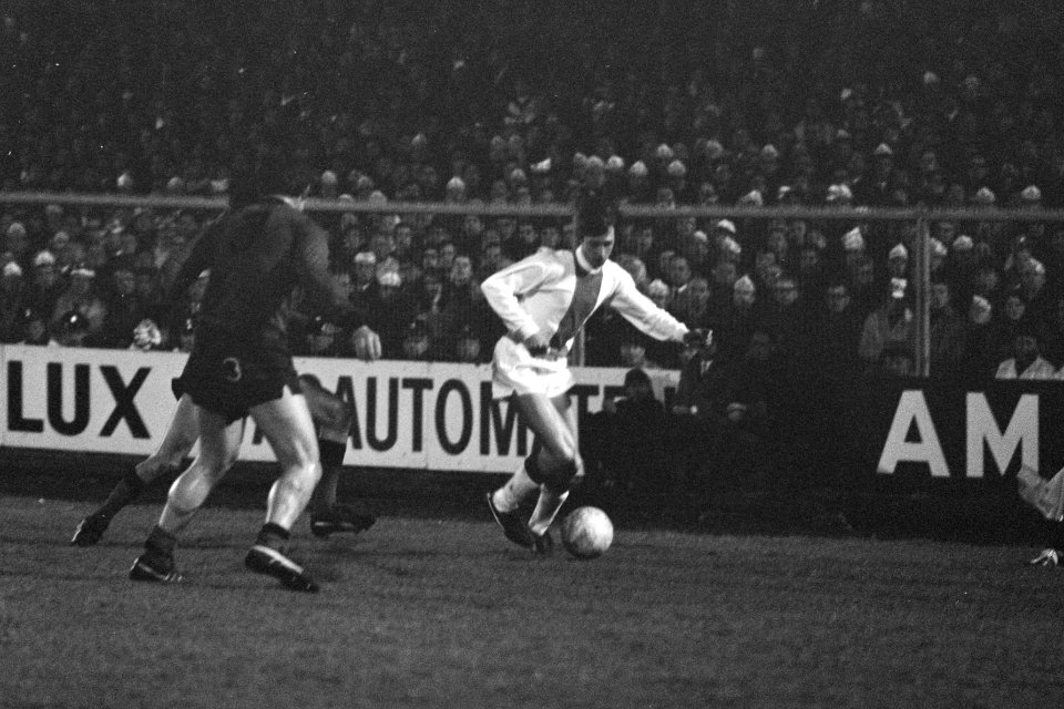 Ajax tegen Spartak 3-0, halve finale Europa Cup spelmomenten, Bestanddeelnr 922-2975