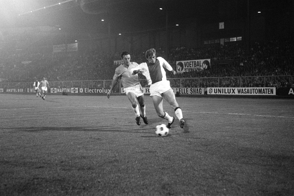 Ajax tegen Slowaaks voeltbalelftal in Ol. Stadion , Amsterdam, ter gelegenheid v, Bestanddeelnr 922-7791